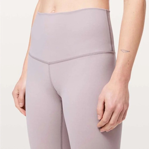 Lululemon Wunder Under Crop II *Roll Down Scallop Full-On Luxtreme 24" Pink - Picture 3 of 10